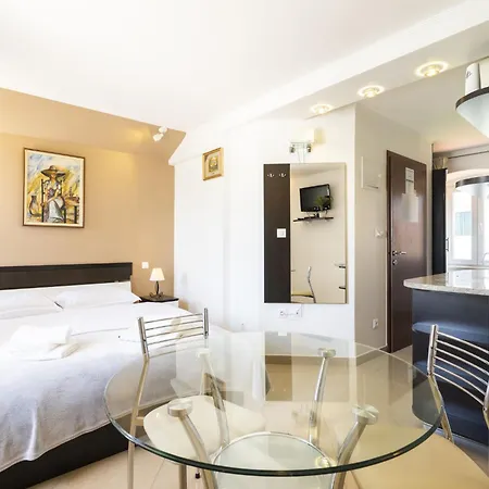 Lucica-2 By Interhome